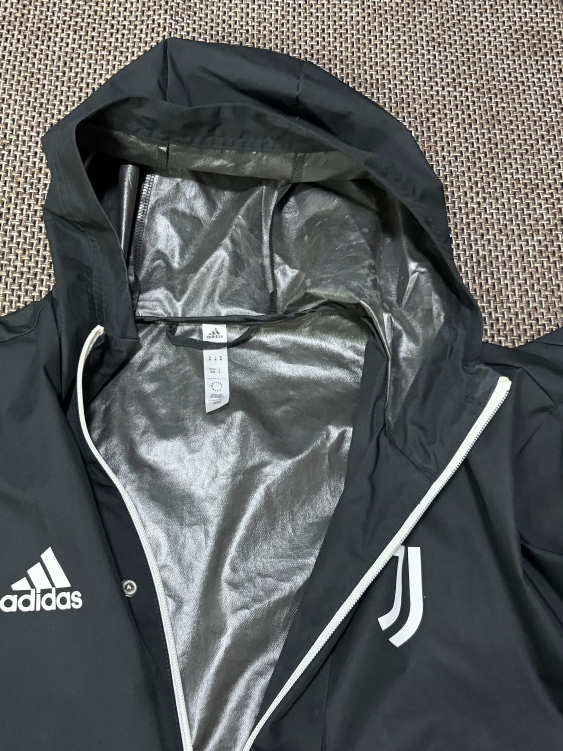 아디다스 유벤투스 바람막이 상품이미지6