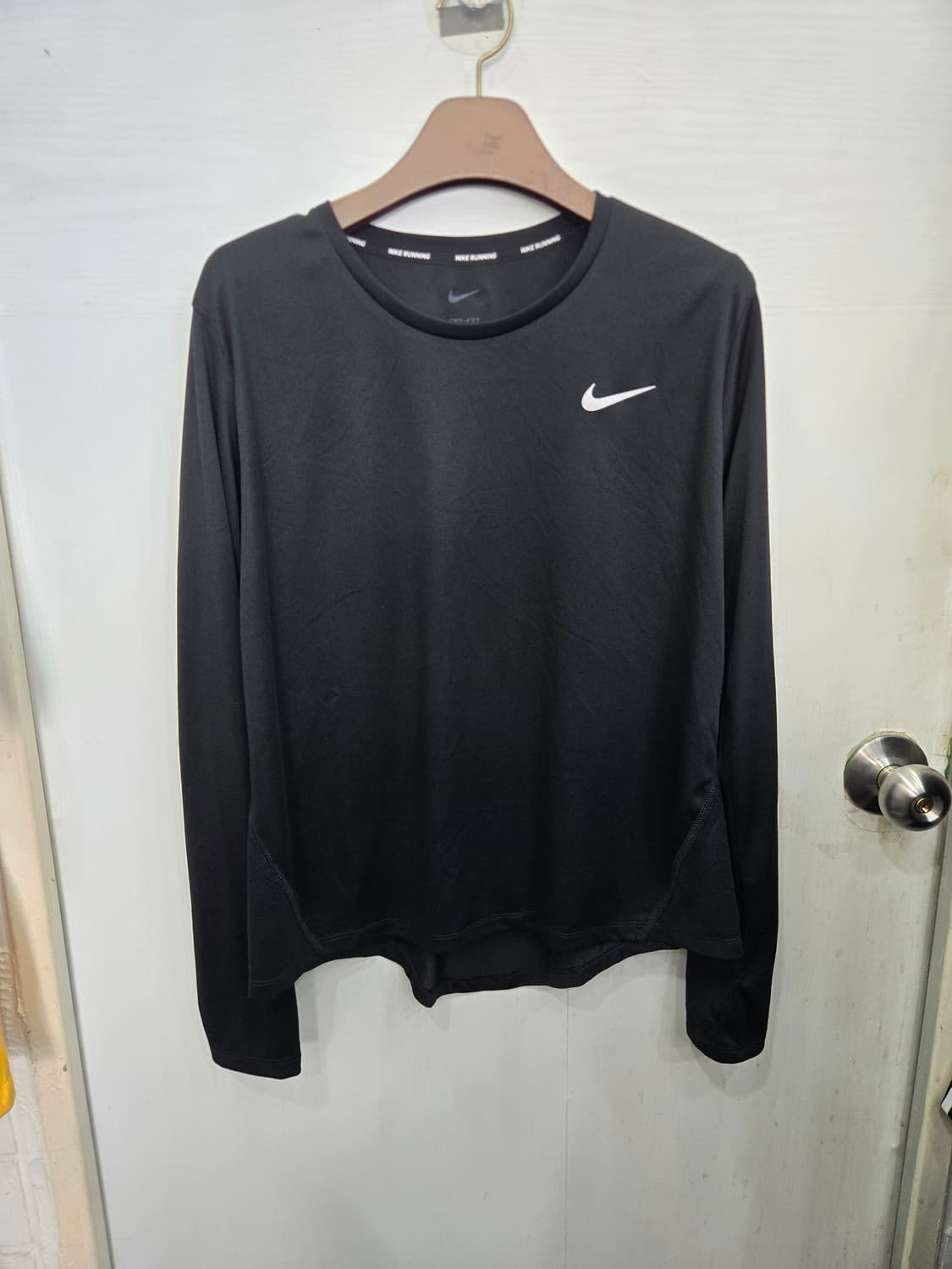 105,XL )) NIKE 나이키 러닝 드라이핏 긴팔티셔츠! 블랙&화이트 상품이미지2