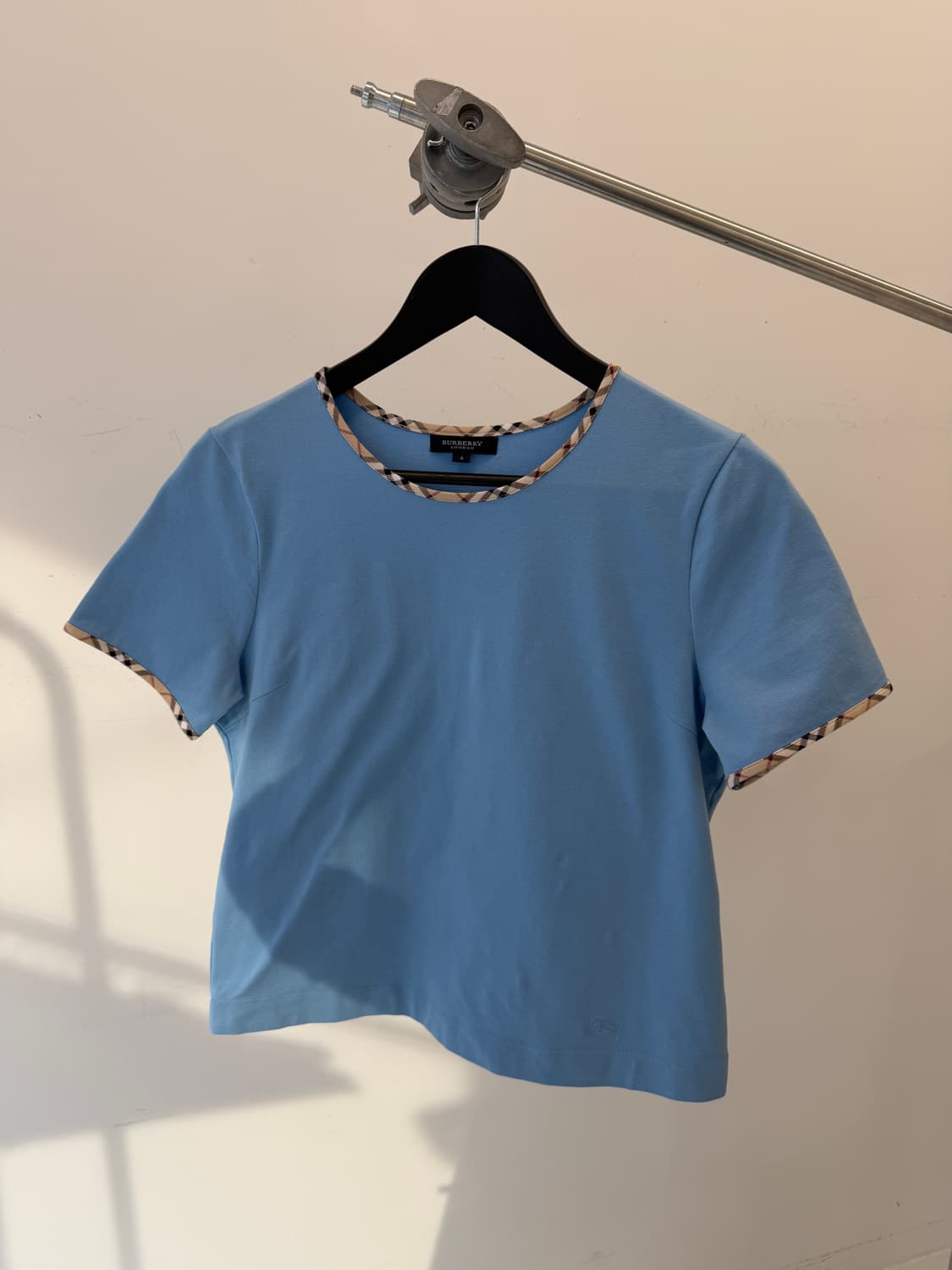 Burberry 버버리 노바체크 넥라인 반팔티셔츠 4 상품이미지1