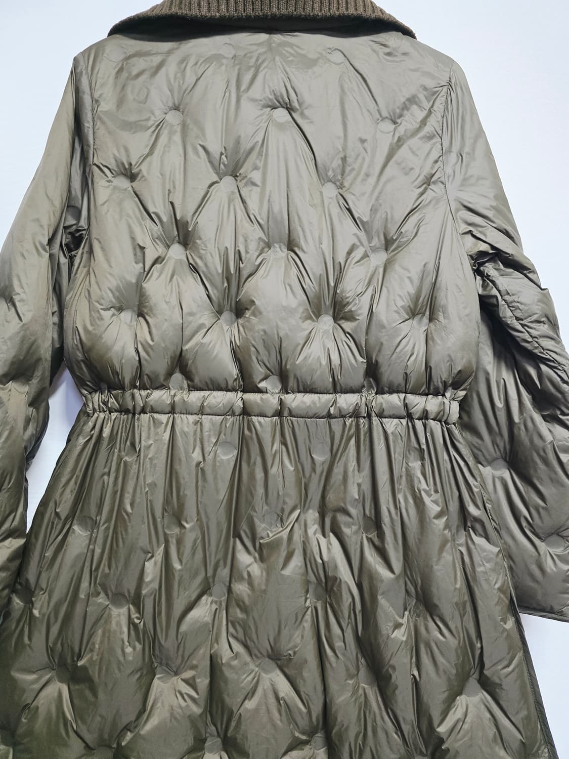 쿠카이 KOOKAI 카키색 구스패딩 코트 상품이미지6