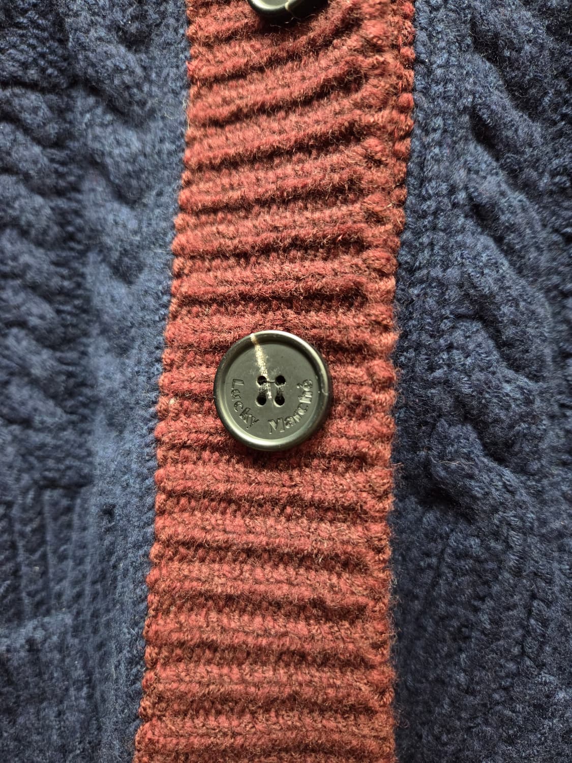 럭키마르쉐 럭키슈에뜨 울 니트 가디건 상품이미지4