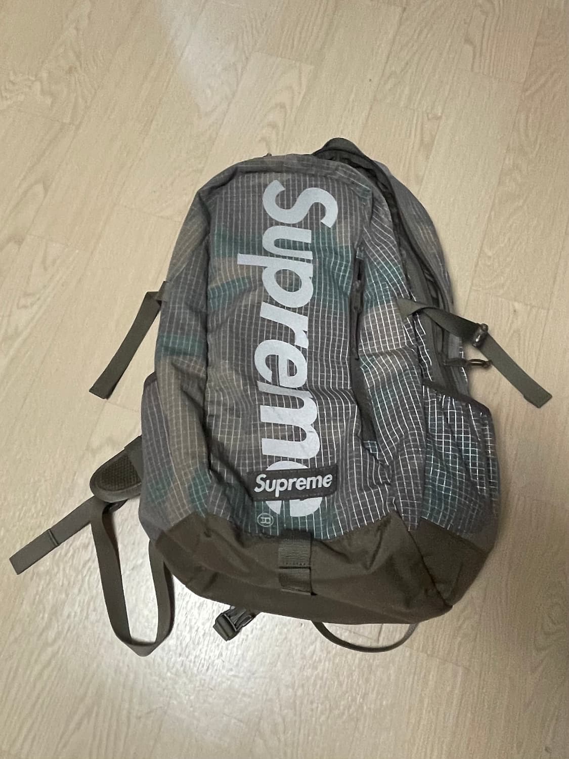 슈프림 24ss 멀티 카모 백팩 상품이미지1