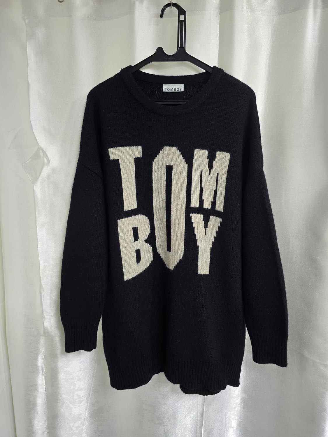 톰보이 TOMBOY 로고 니트 블랙 (1959) 상품이미지1