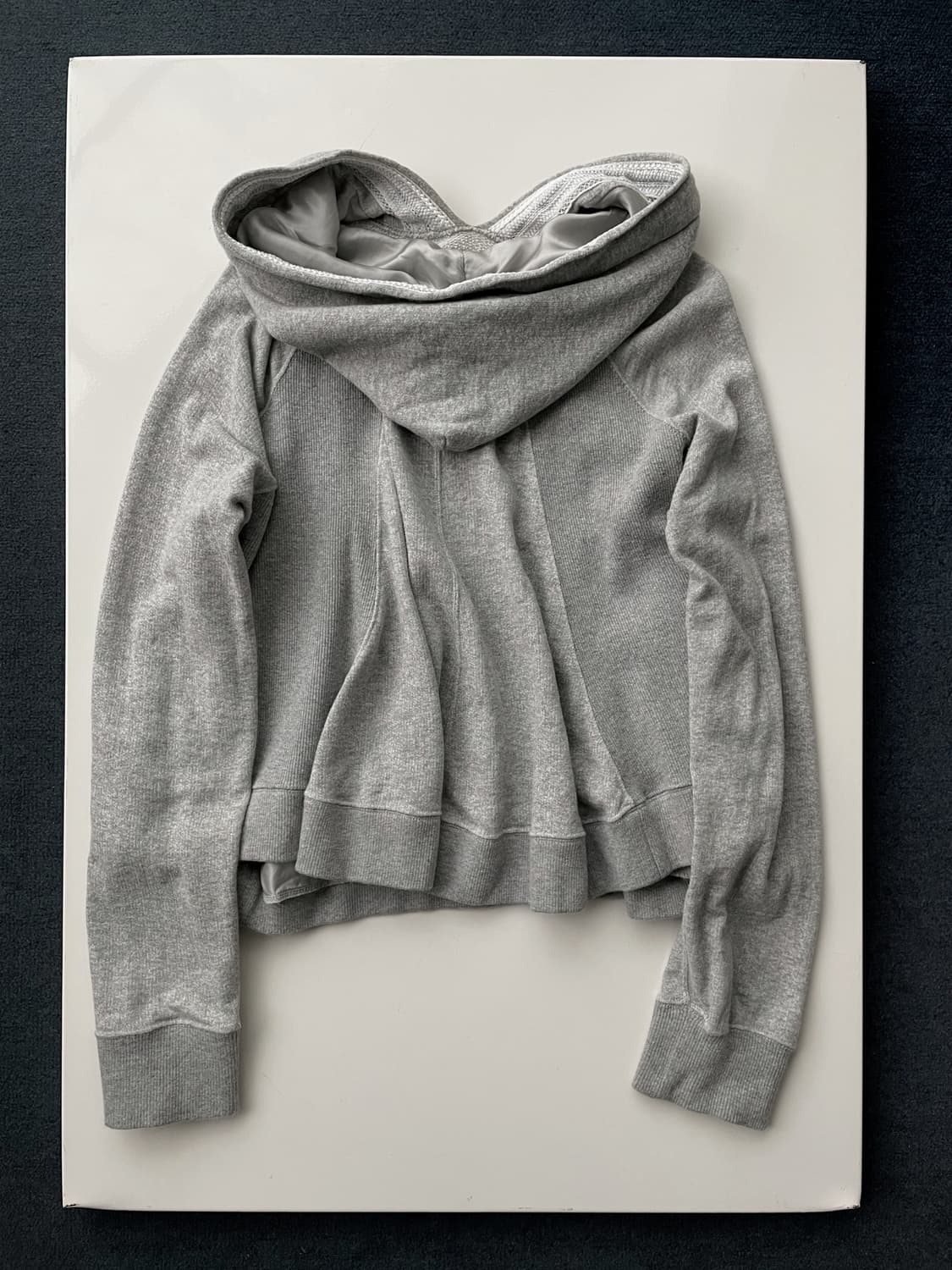 Design incision hoodie 상품이미지3