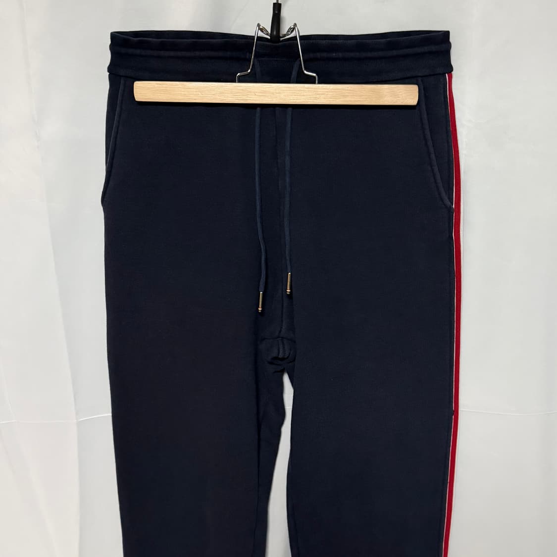 [1/백화점판] 톰브라운 스트라이프 트레이닝 조거팬츠 바지 네이비 상품이미지2