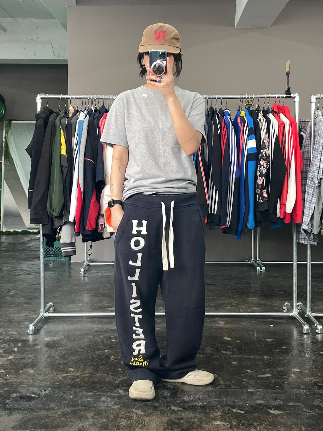 홀리스터 빅로고 트레이닝 팬츠 상품이미지1