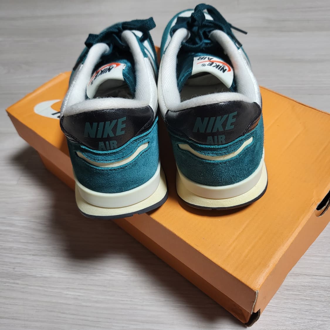 나이키 빈티지 볼텍스(270)새상품 상품이미지4