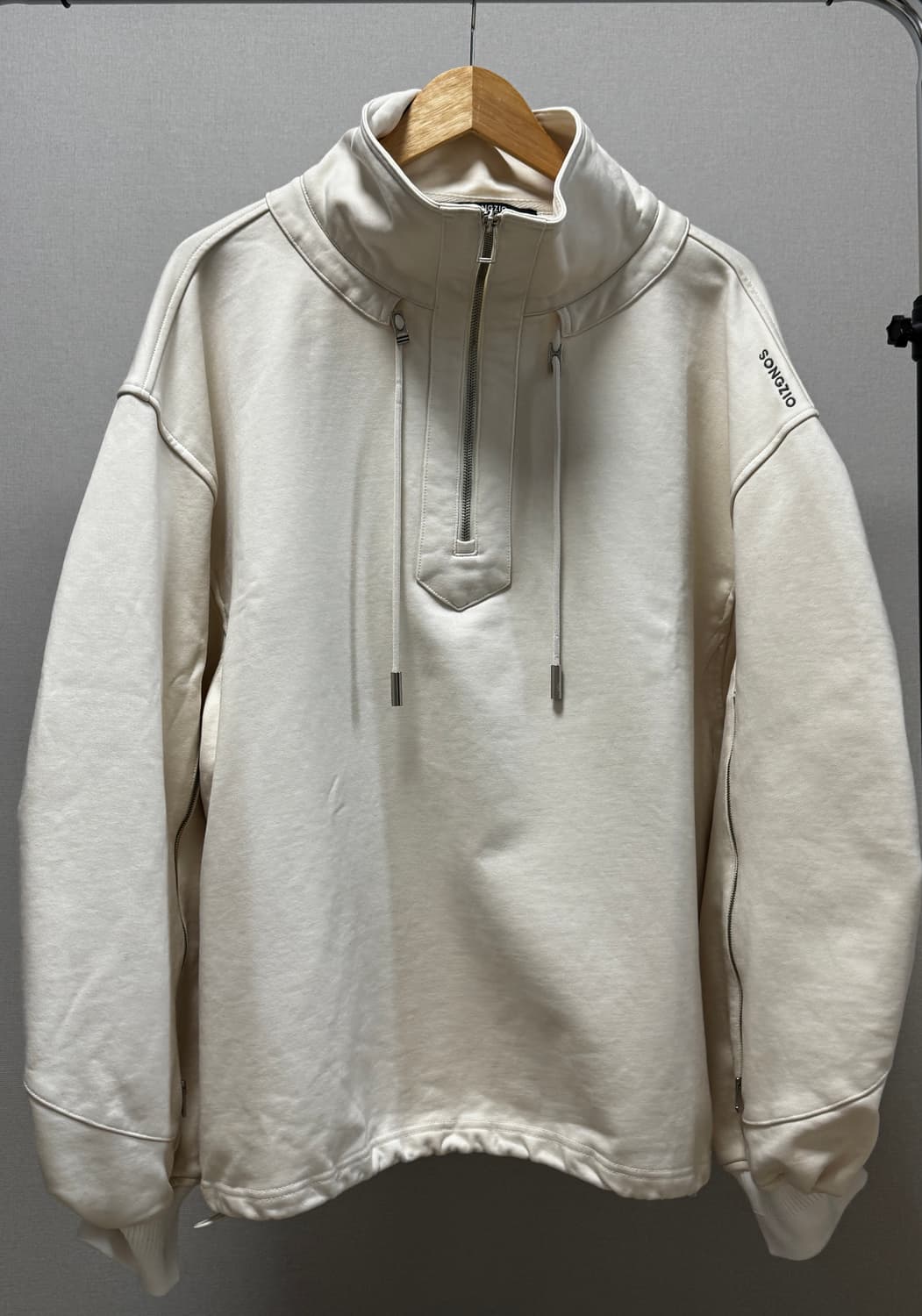 송지오 나르시스 하이넥 맨투맨 상품이미지1