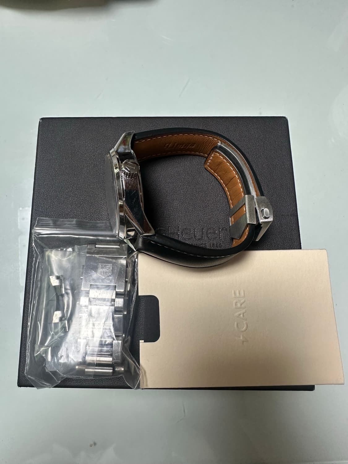 태그호이어 카레라 칼리버5 41미리 검판 데이데이트 상품이미지10