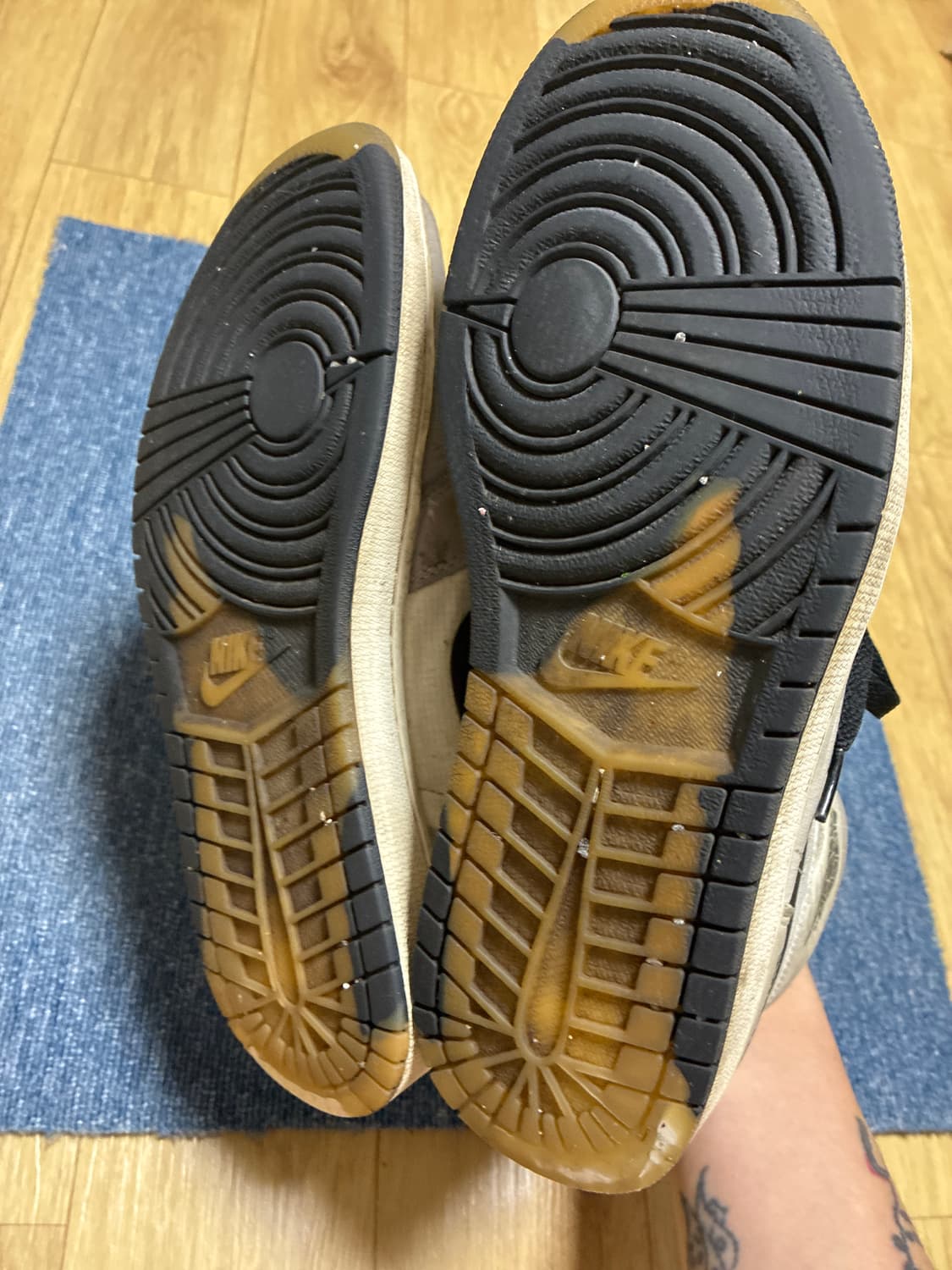 Nike 에어조던1하이 고어택스 상품이미지4