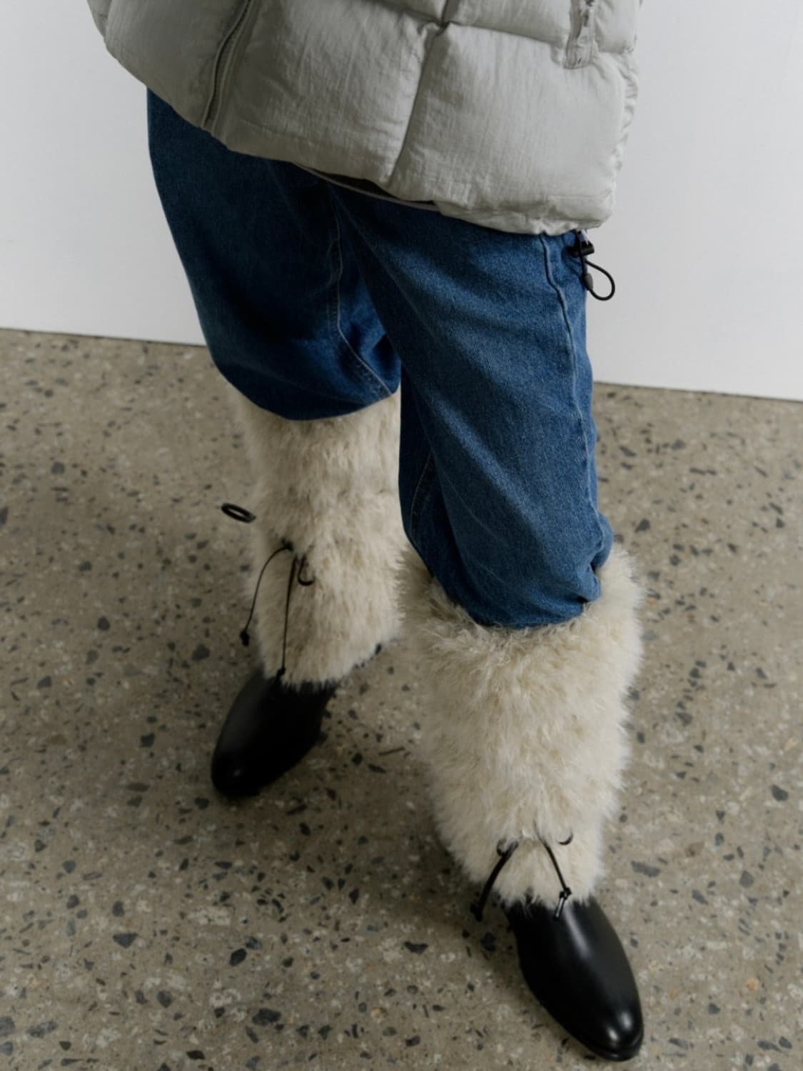 108파운드 레그워머 curly fur leg warmer 상품이미지1