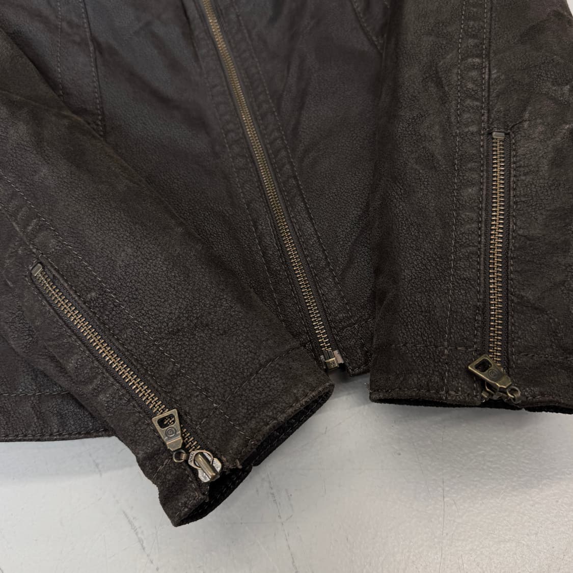 바이커 Y2K 딱붙 퍼 리얼레더 하이넥 가죽자켓 상품이미지4