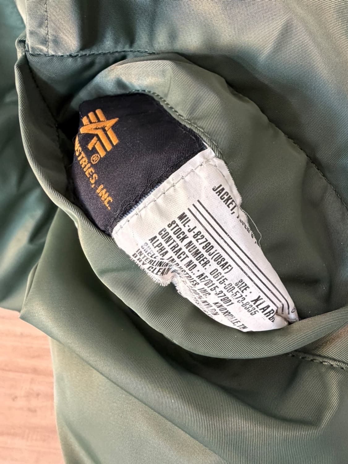 알파인더스트리 Ma1 항공점퍼 상품이미지7