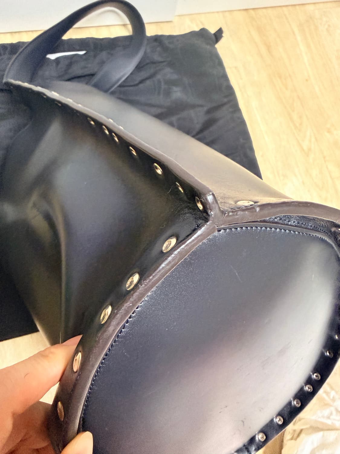 Old Celine 정품 라지 버킷백 올드 셀린느 피비파일로 스터드 백 상품이미지6