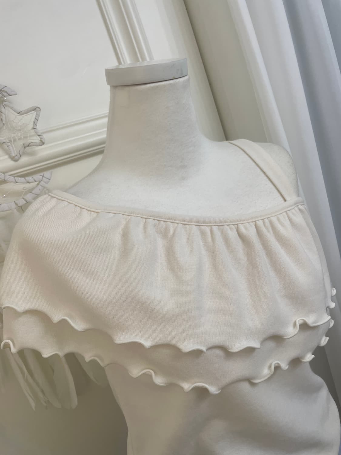 ivory one-shoulder wave layered top 상품이미지8