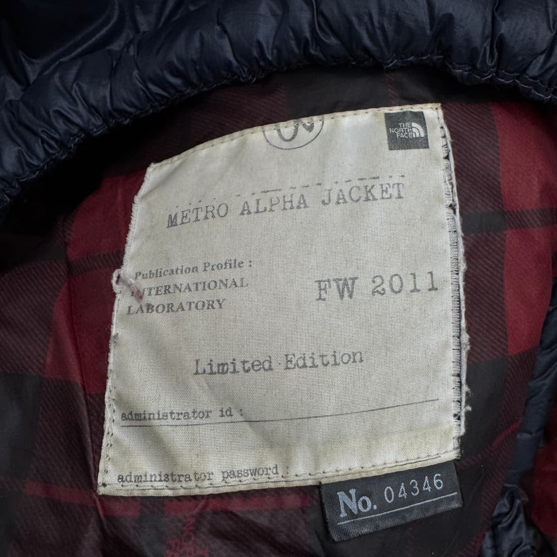 노스페이스 고프코어 풀오버 구스다운 패딩 상품이미지7