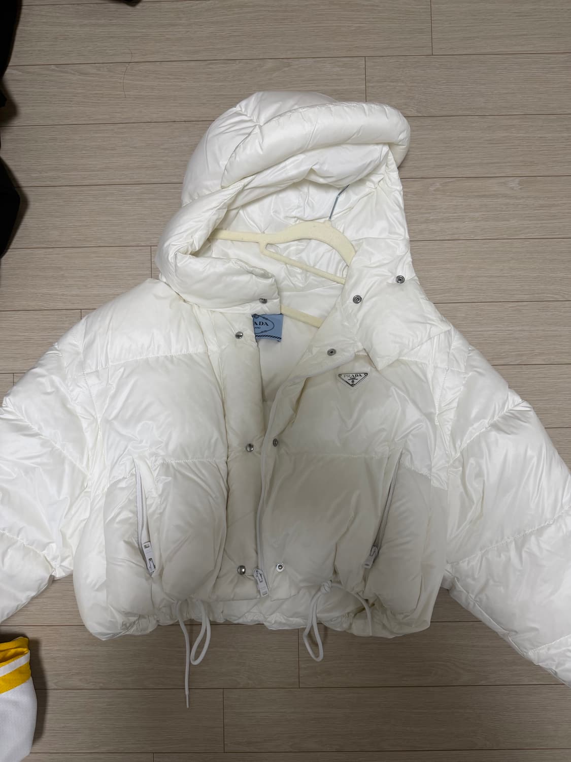 프라다 패딩 상품이미지1