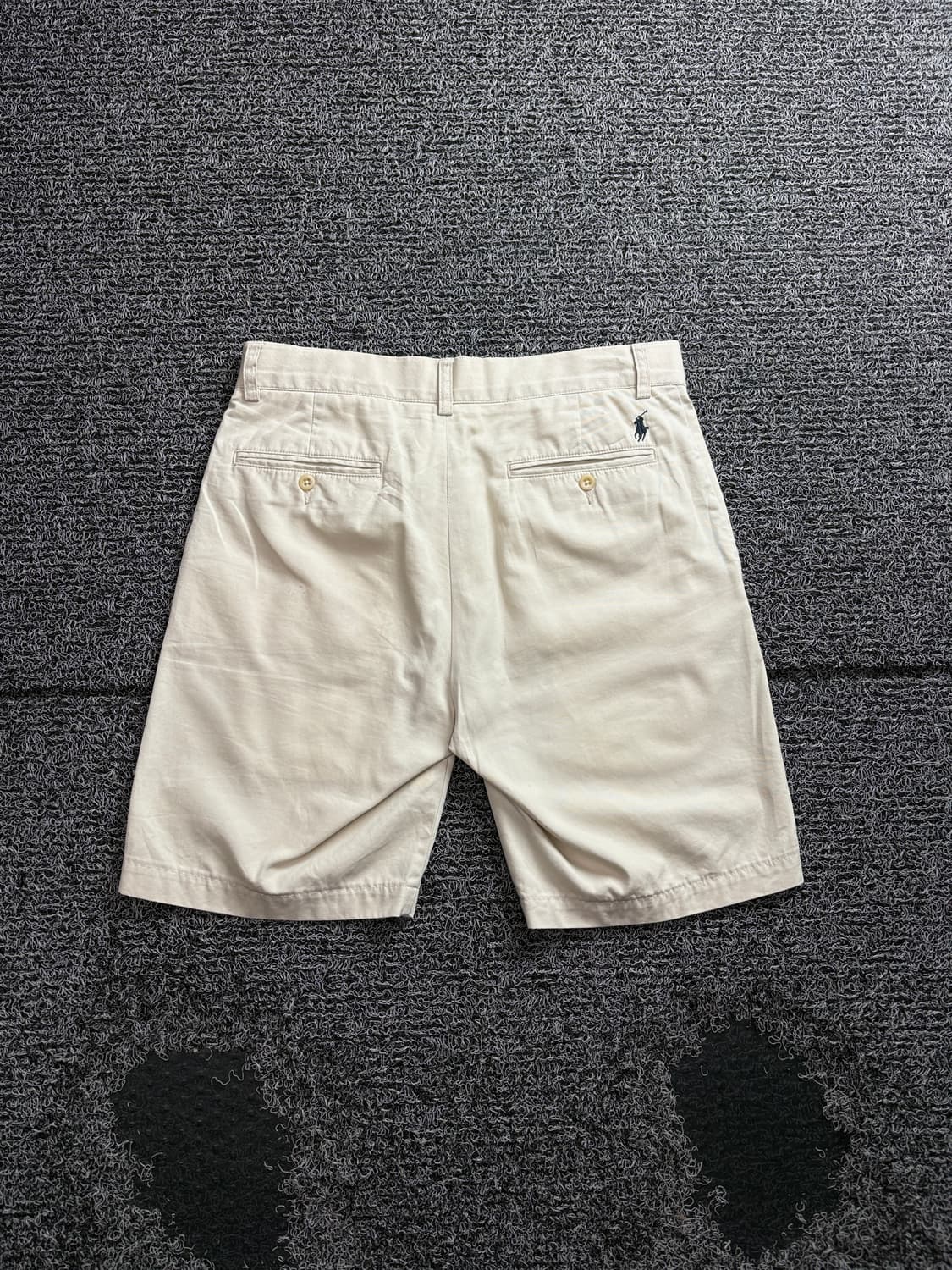 폴로 랄프로렌 포니로고 치노 버뮤다 팬츠 3697 상품이미지4