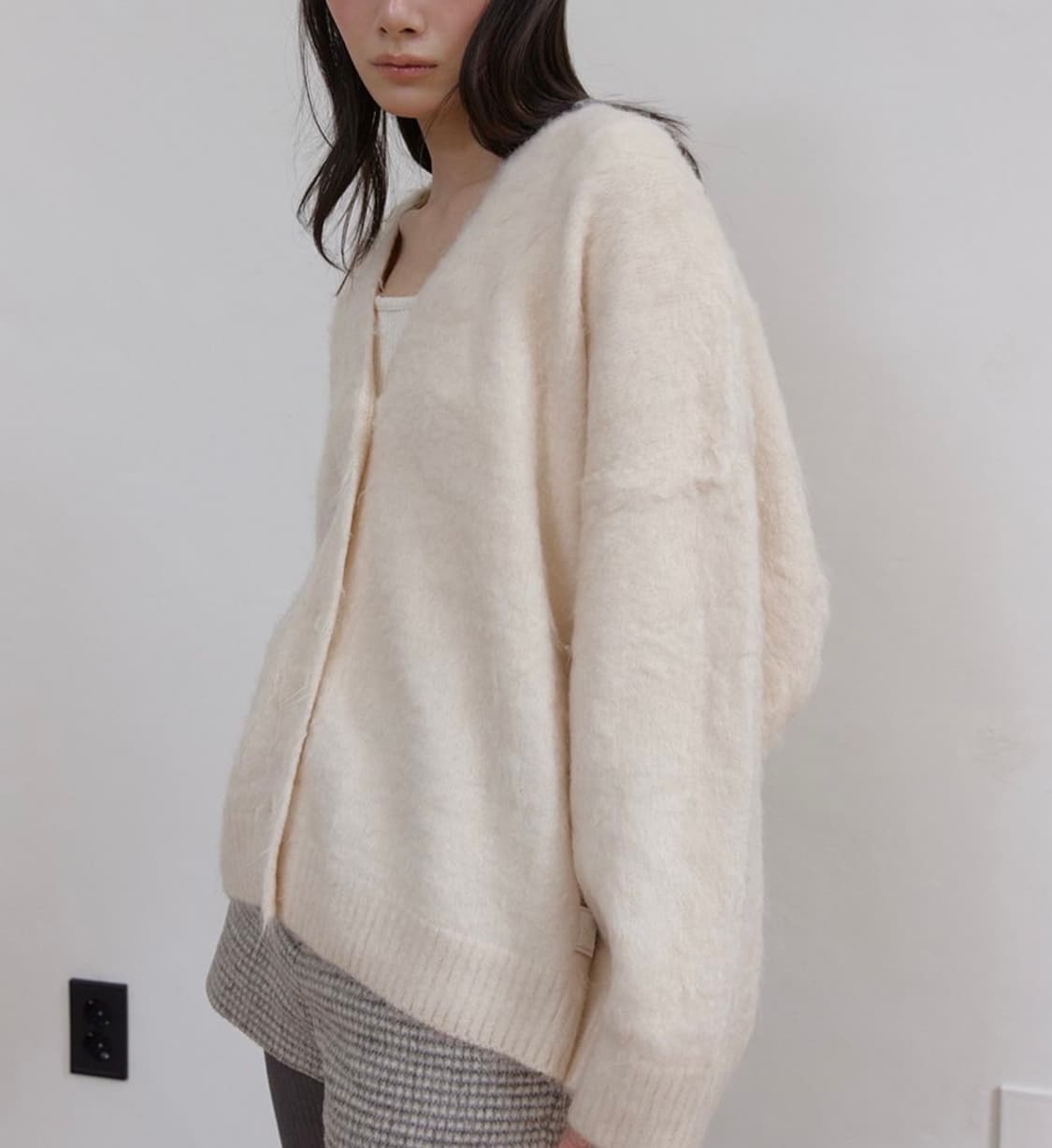 ASURA HAIRLY BRUSH MIDI CADIGAN GREY 상품이미지3