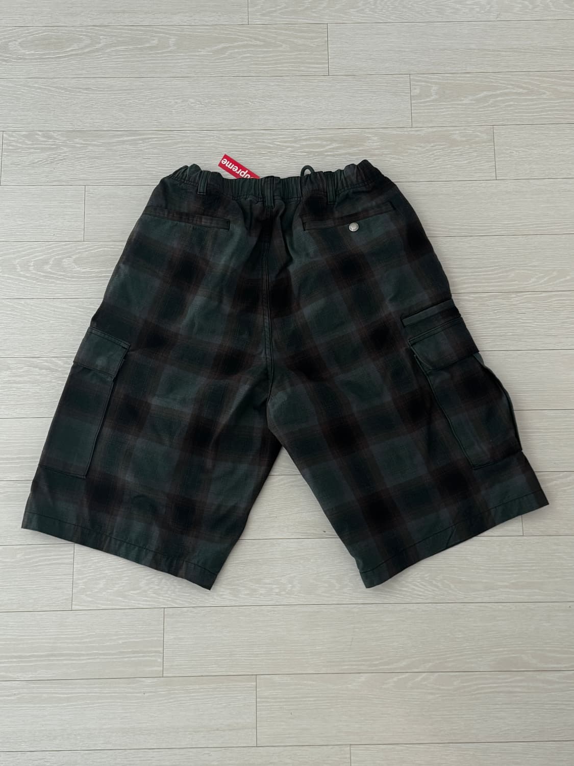 슈프림 쉐도우 플레이드 카고 쇼츠 25ss 상품이미지3