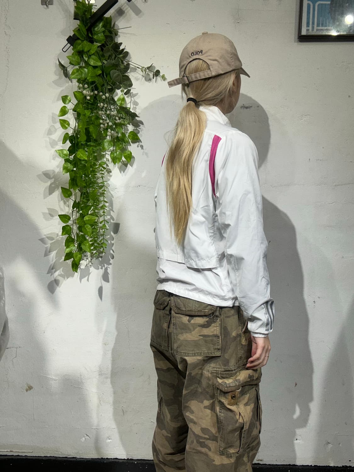 아디다스 화이트 핑크 바람막이 자켓 S 상품이미지3