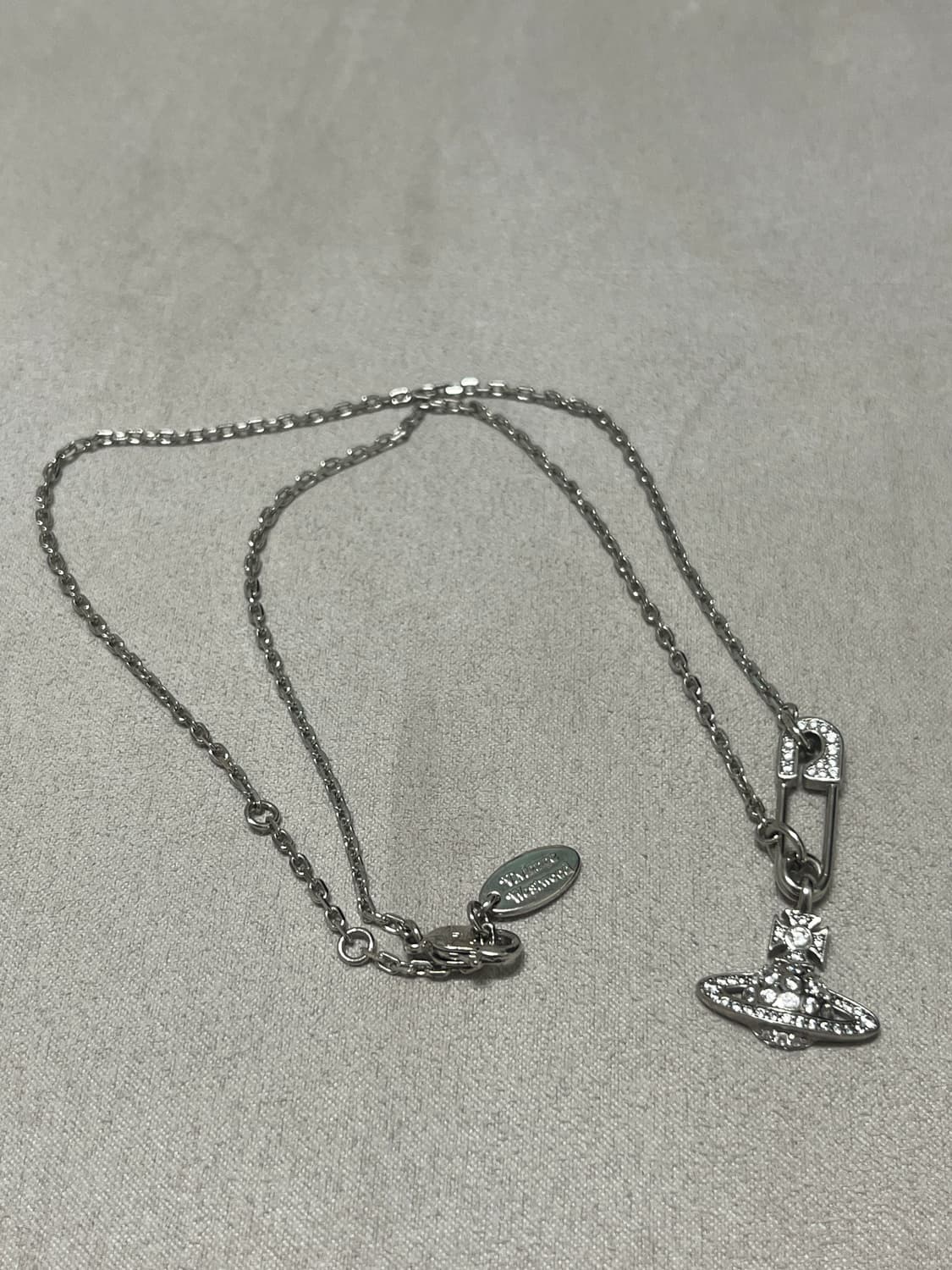 비비안웨스트우드 루크리스 목걸이 상품이미지1