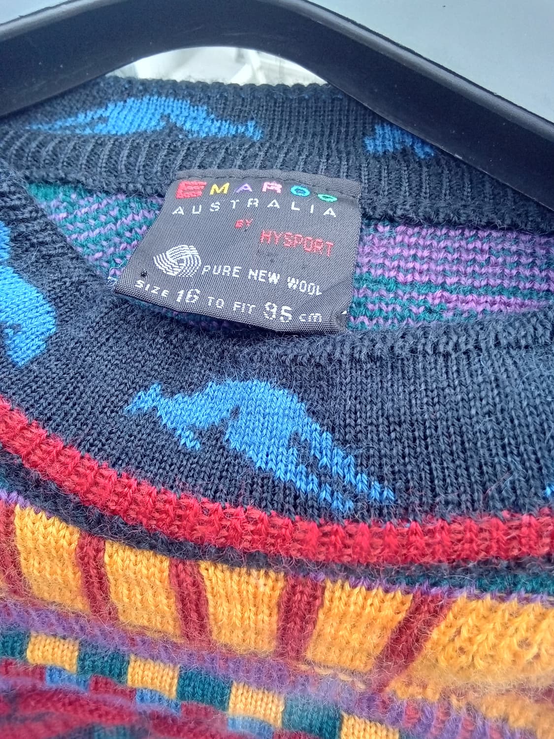 에머루 하이 케이블 니트 울 티셔츠 상품이미지3