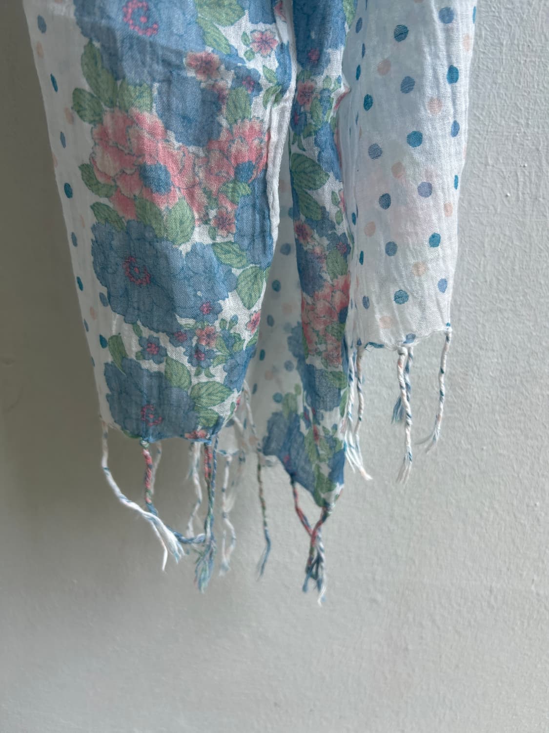 땡땡이 꽃 스카프 상품이미지3