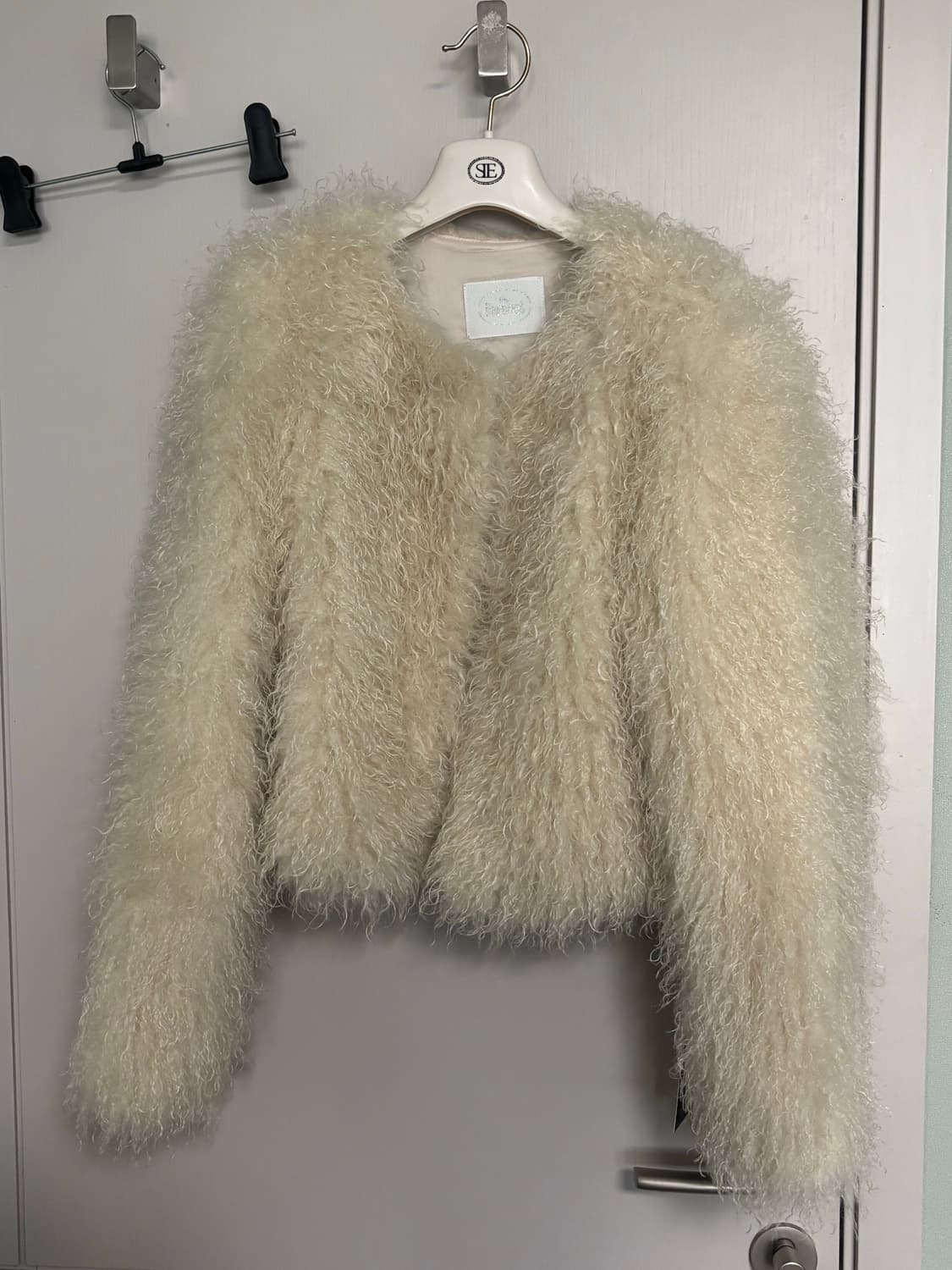 더바넷 헤어리 퍼자켓 / 구매가 158,000 상품이미지8