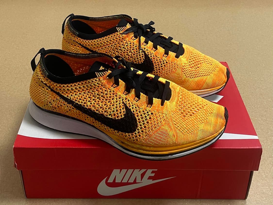 나이키 플라이니트 레이서 치토스 상품이미지5