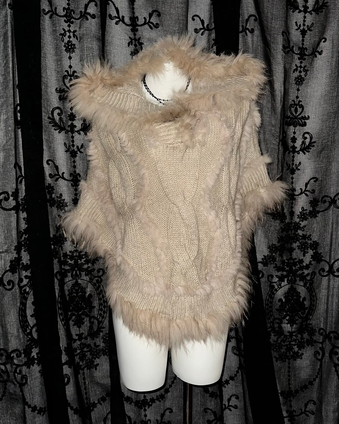rabbit fur brown cape 상품이미지1