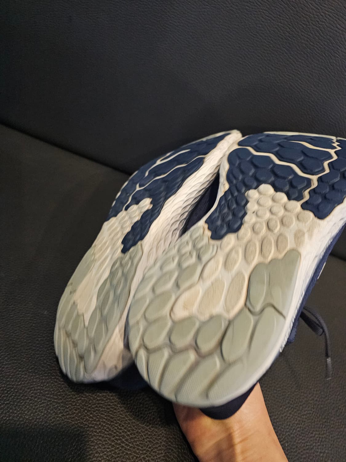 뉴발란스 Fresh Foam 런닝화 네이비 상품이미지9