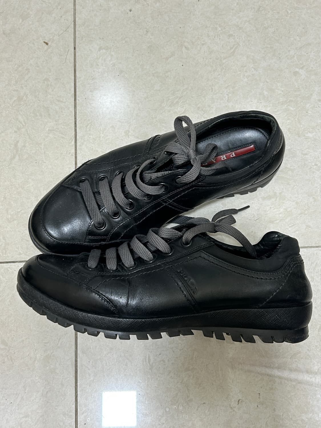 프라다 스포츠 가죽 트래킹화 상품이미지3