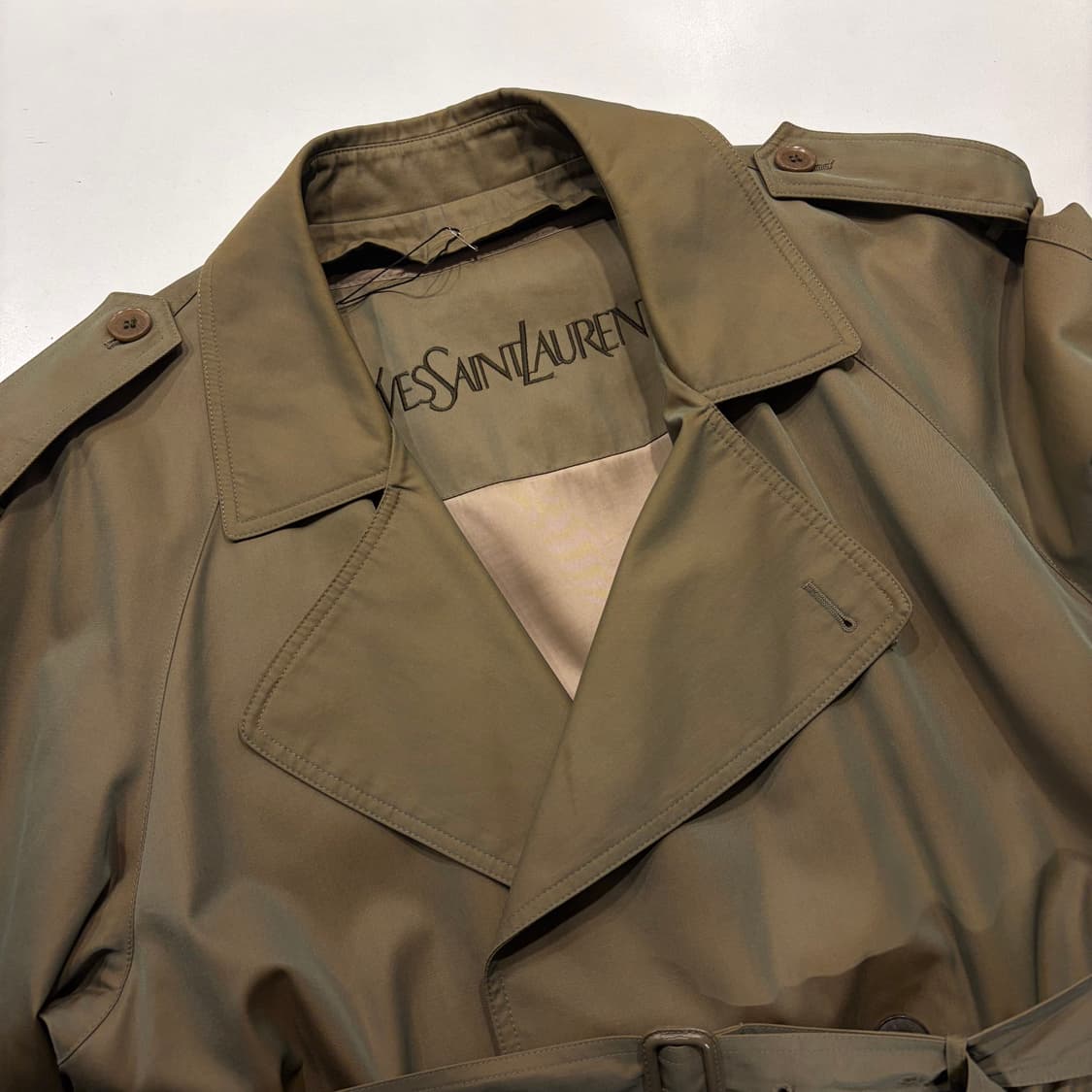 [100] 93s 입생로랑 뿌르 옴므 카키색 트렌치코트 C971 상품이미지3