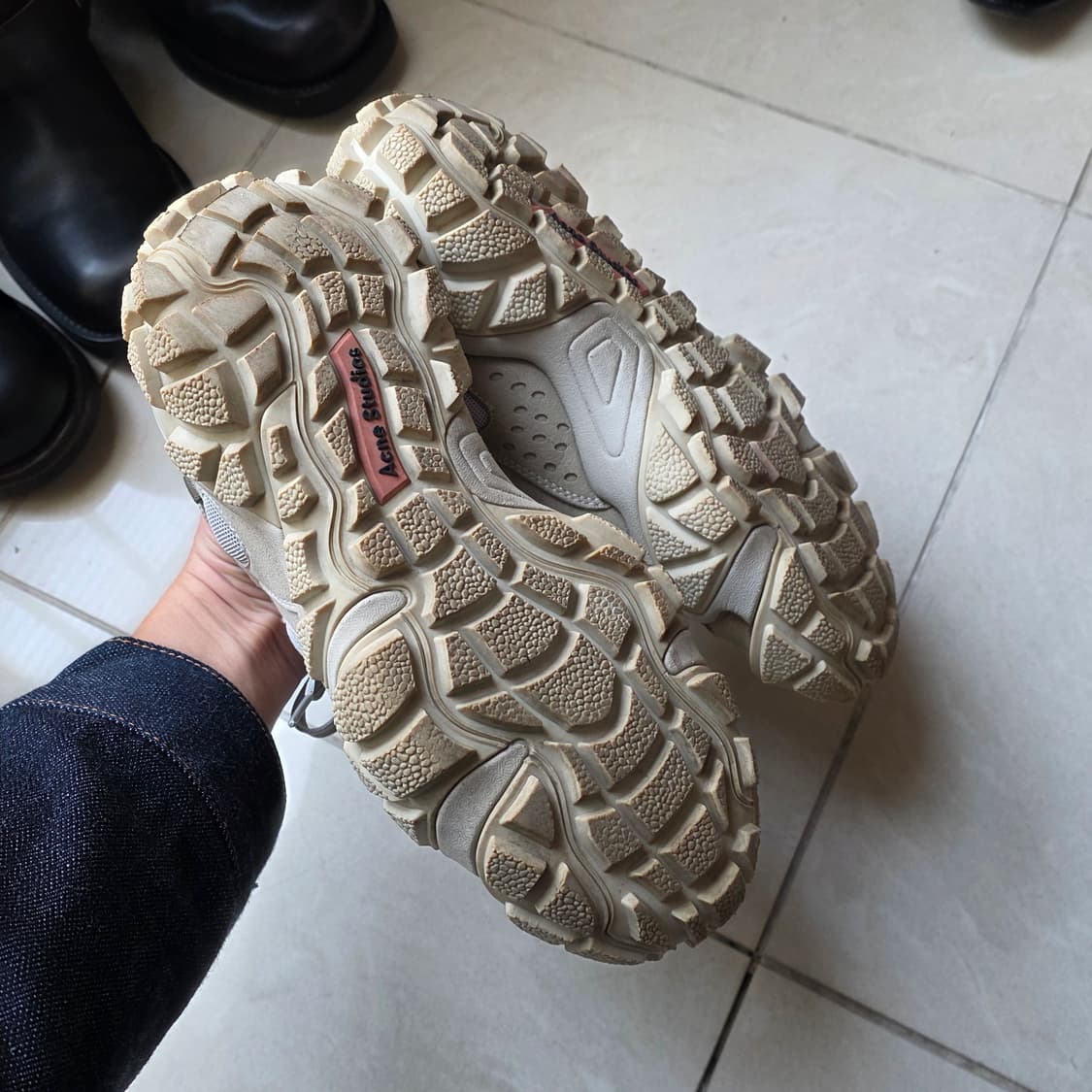 아크네 스튜디오 볼스터 스니커즈 38 상품이미지4