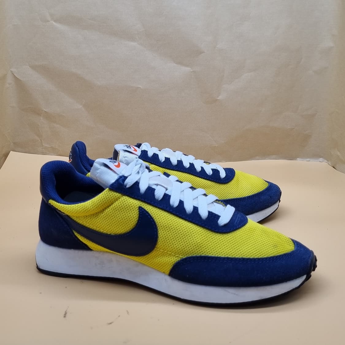 나이키 테일윈드79 네이비옐로우 260 상품이미지1