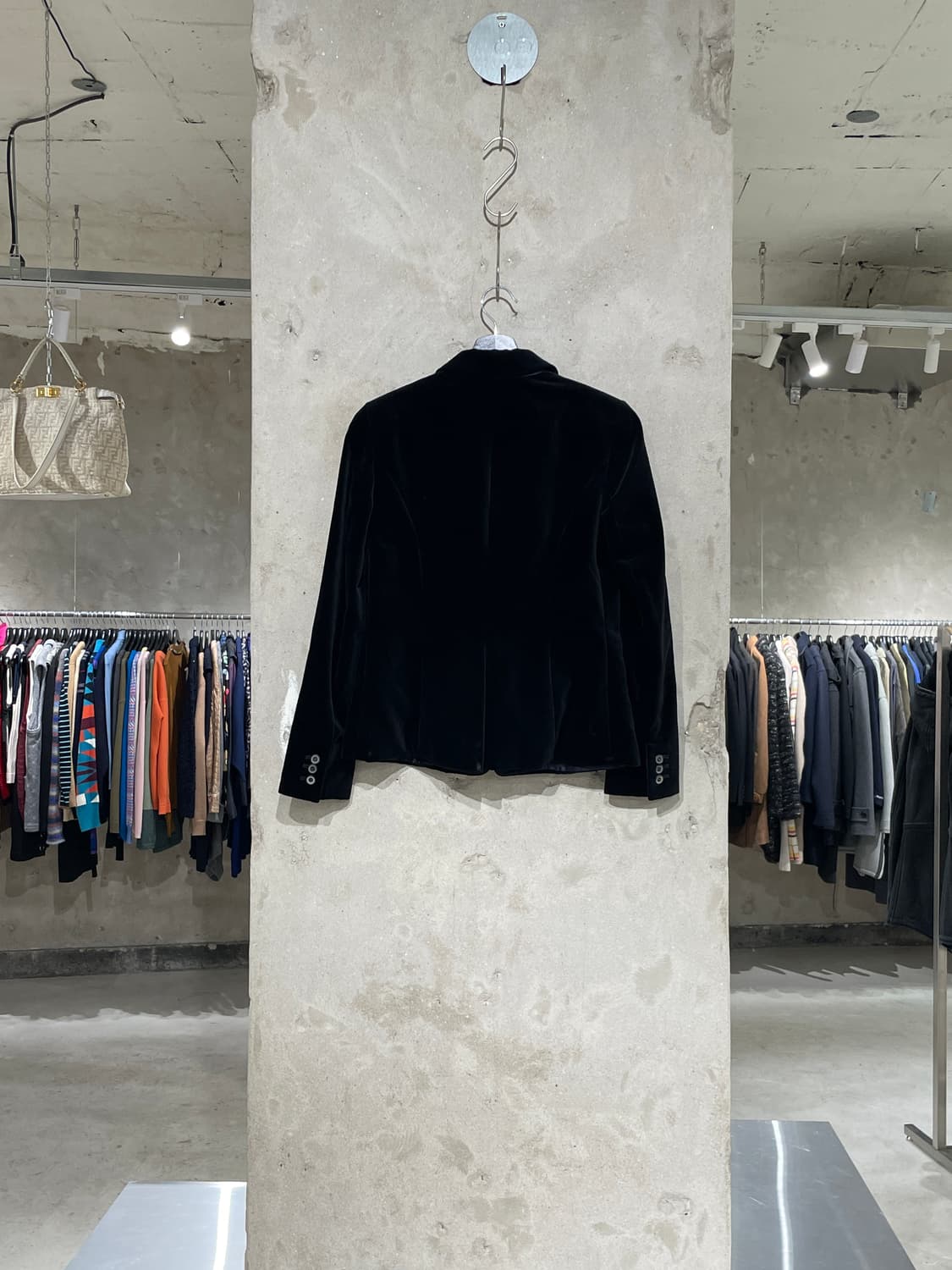 3.1 필립림 블랙 클래식 벨벳 크롭 자켓 상품이미지6