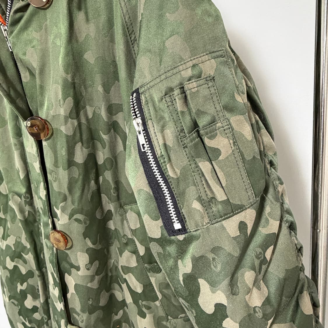 [38] 럭키슈에뜨 덕다운 카모 N3B 패딩 상품이미지5