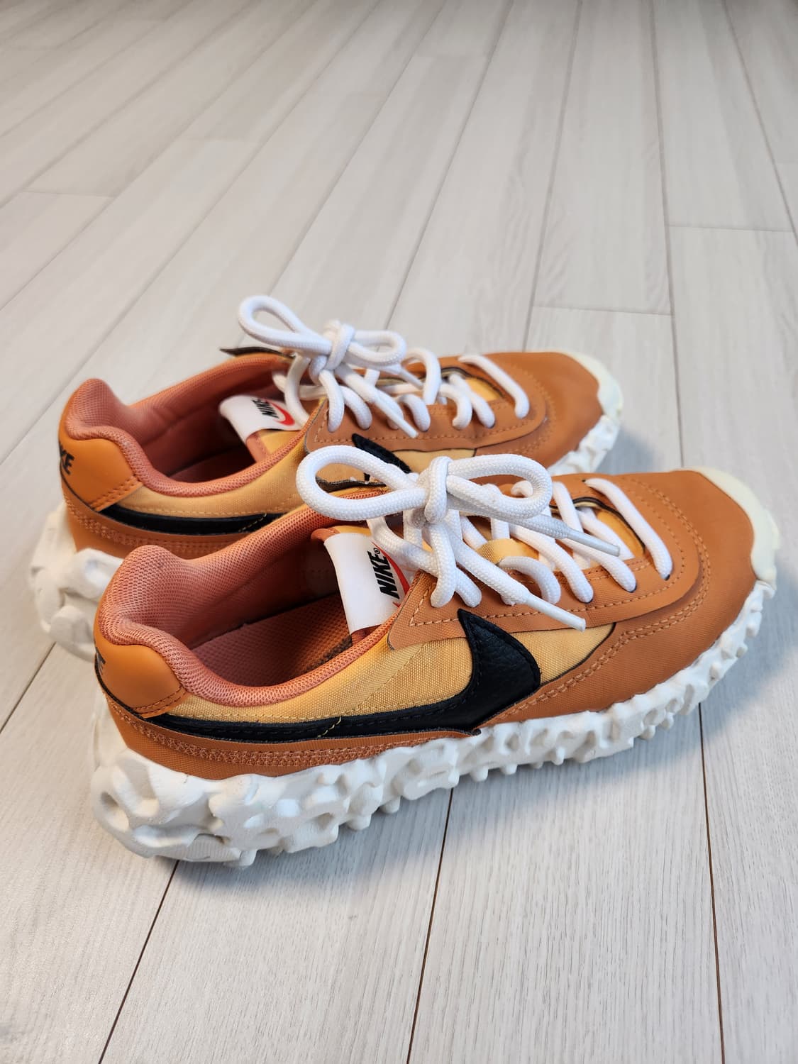 나이키 운동화 오버브레이크 핫 커리 스니커즈 사이즈250 상품이미지3