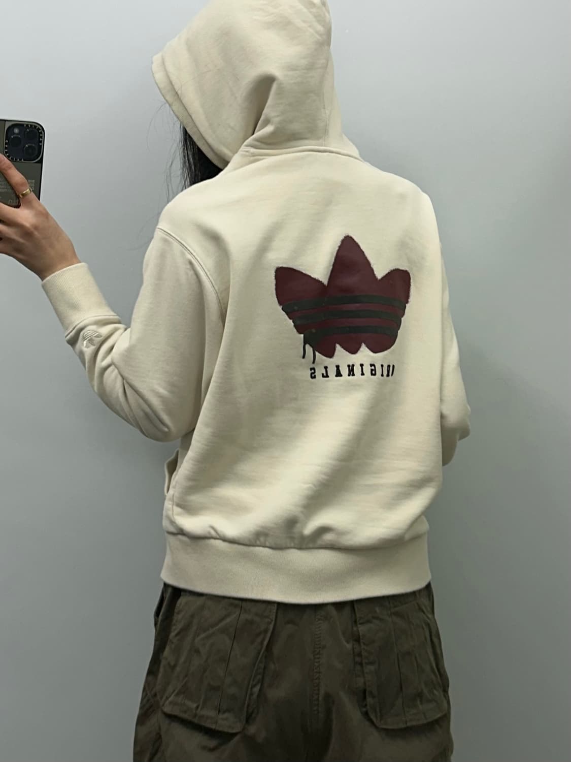 아디다스 빅로고 오트밀 후드티 상품이미지2