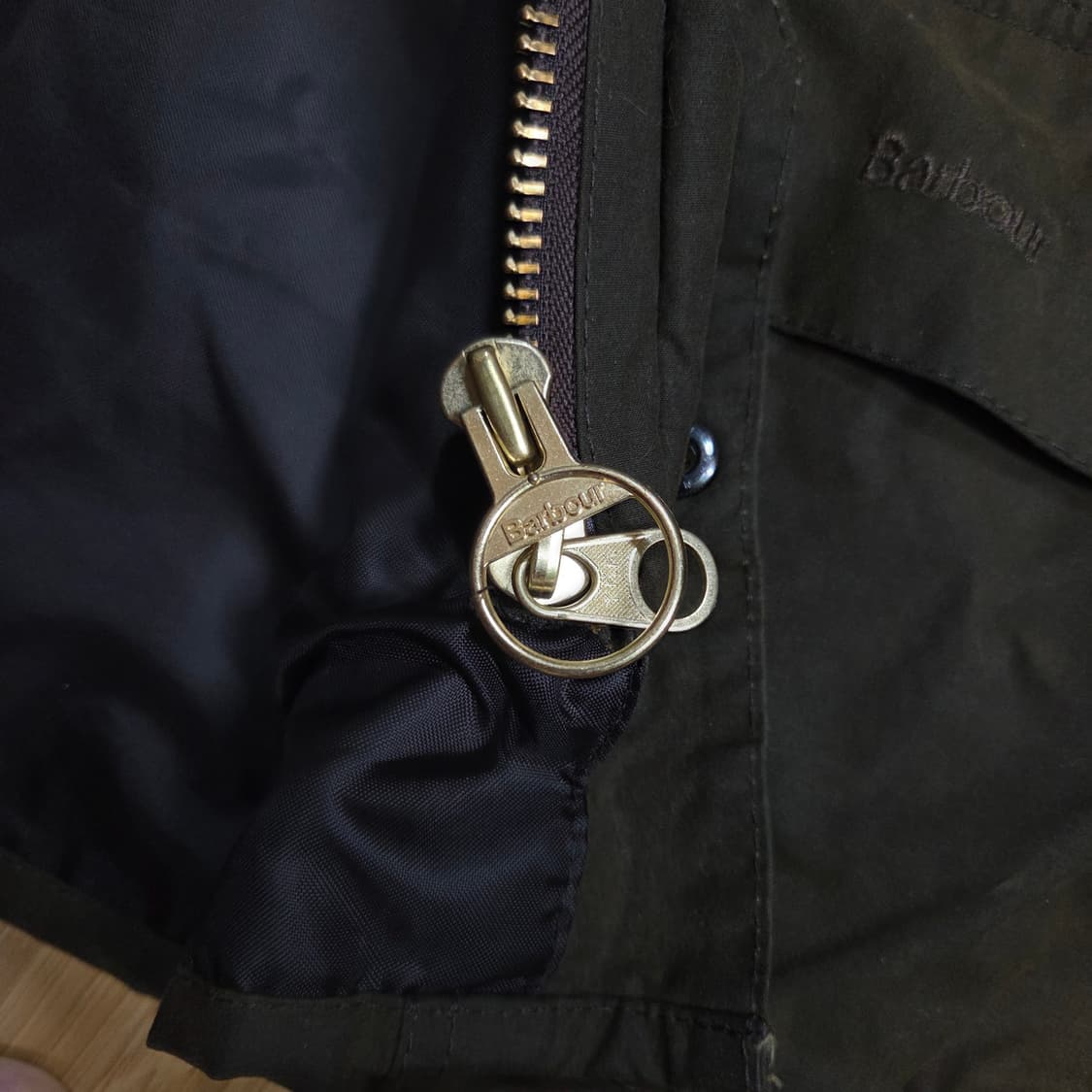 바버 비데일 왁스 자켓 (XL)
 상품이미지5