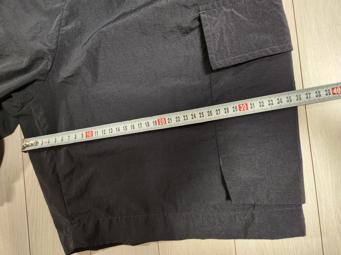 새상품급)커스텀멜로우 우븐 카고 밴딩 반바지 사이즈78

여러 중고사이트 상품이미지4