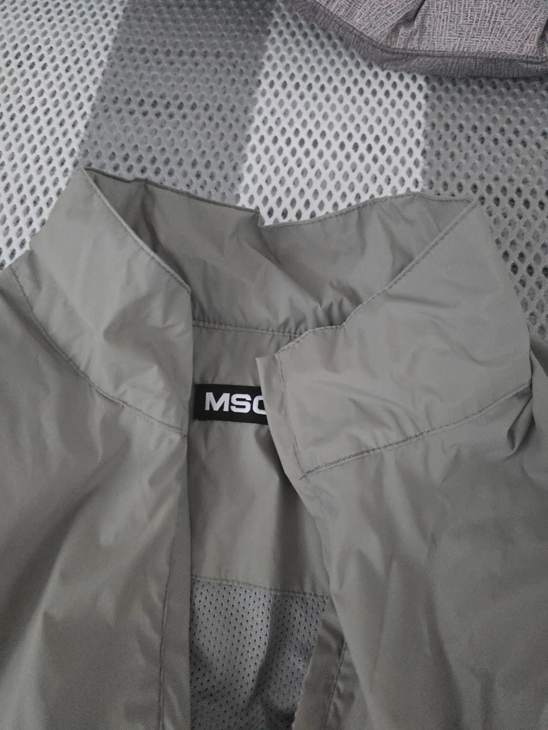 미스치프 윈드브레이커 바람막이 그레이 L 새상품컨디션 상품이미지3