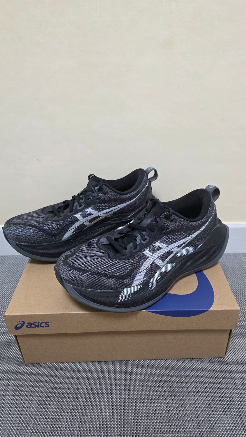 아식스 슈퍼블라스트2 블랙/화이트 270사이즈 상품이미지3