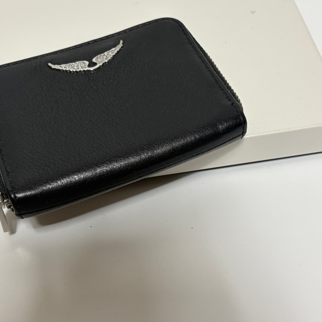 쟈딕앤볼테르 양면 소가죽100% 스컬 지퍼반지갑 블랙 상품이미지4