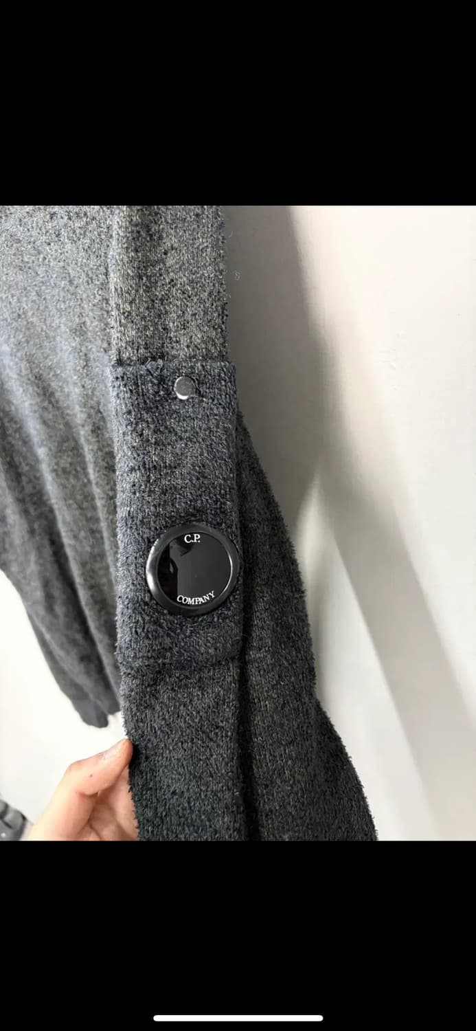 CP 컴퍼니 렌즈 딥 차콜 모 터틀넥 니트 H2325 상품이미지4