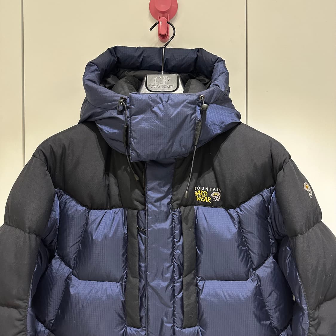 마운틴하드웨어 패딩 상품이미지3