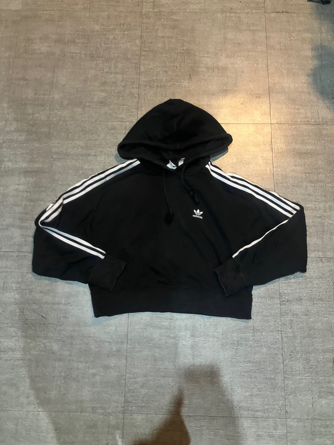 Adidas 아디다스 불꽃로고 삼선 크롭 후드티셔츠 상품이미지1