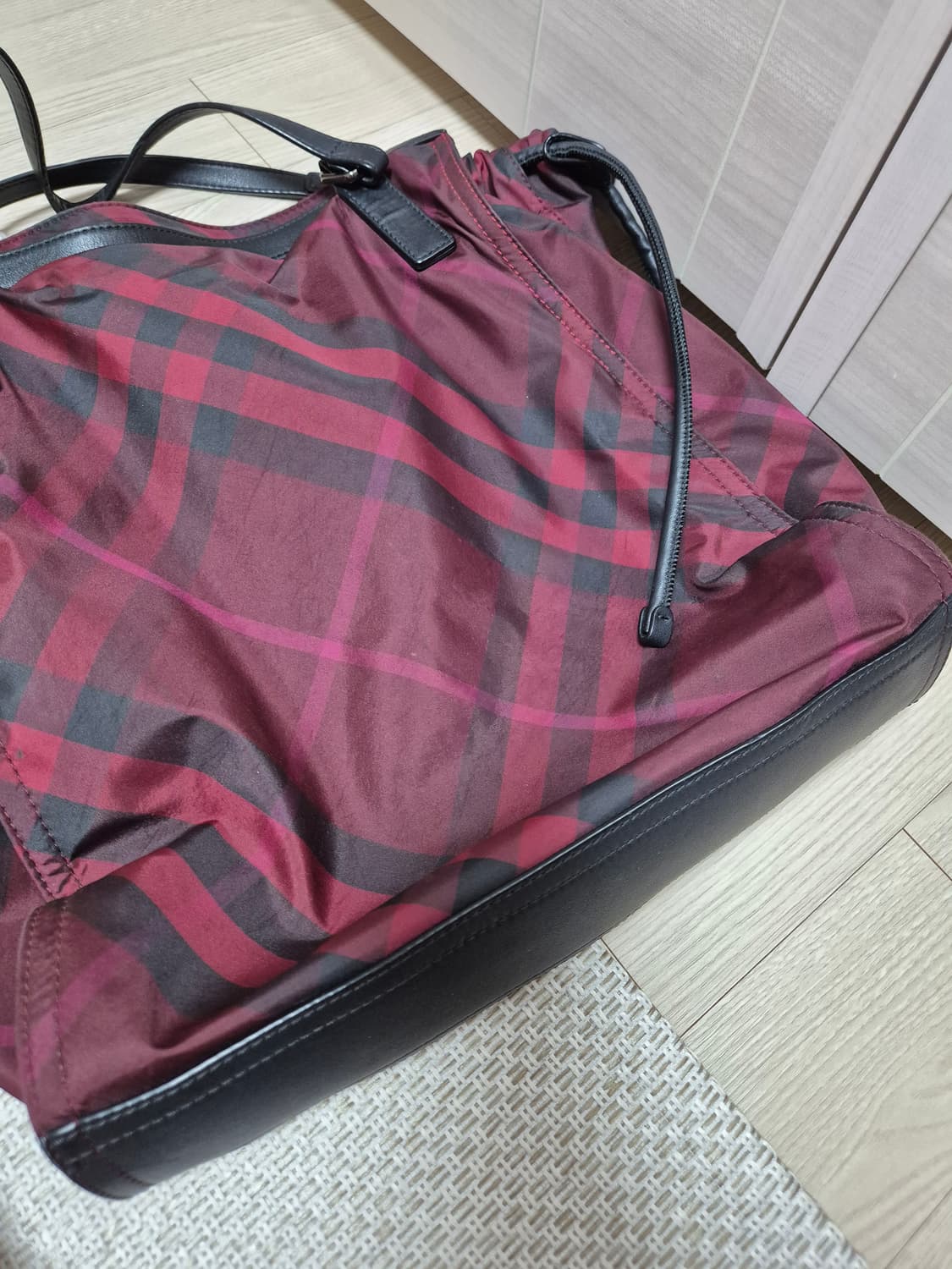 (정품) 버버리 버클레이 숄더백 나일론 체크가방 상품이미지4