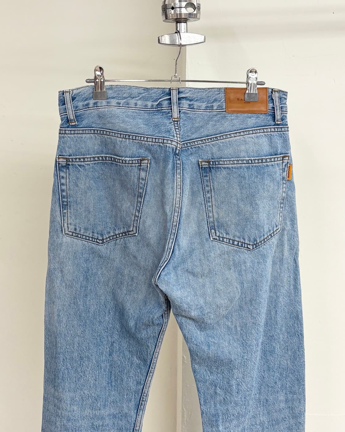 산드로 연청 캣 워싱 데님 팬츠 상품이미지5